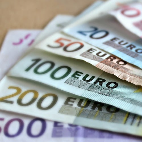 Bijna 5 miljard euro aan verdachte transacties in Nederland