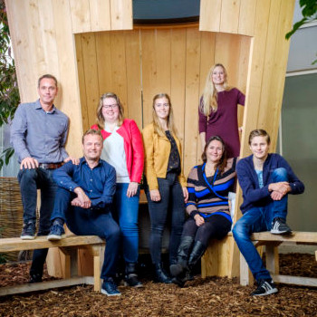 (C) Roel Dijkstra Fotografie / Foto : Fred Libochant

Honselersdijk / Best Finance Team of the Year 2019 / Van Dijk Flora