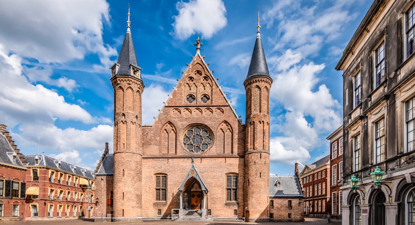 Foto: de Riddelzaal op het Binnenhof in Den Haag