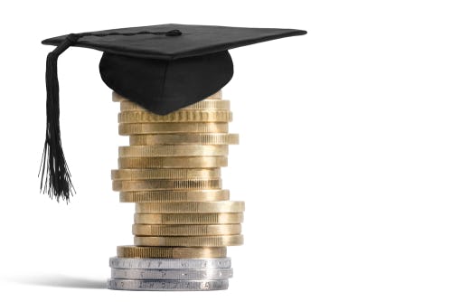 Nieuwe regels rondom studiekosten voor verplichte opleidingen per 1 augustus