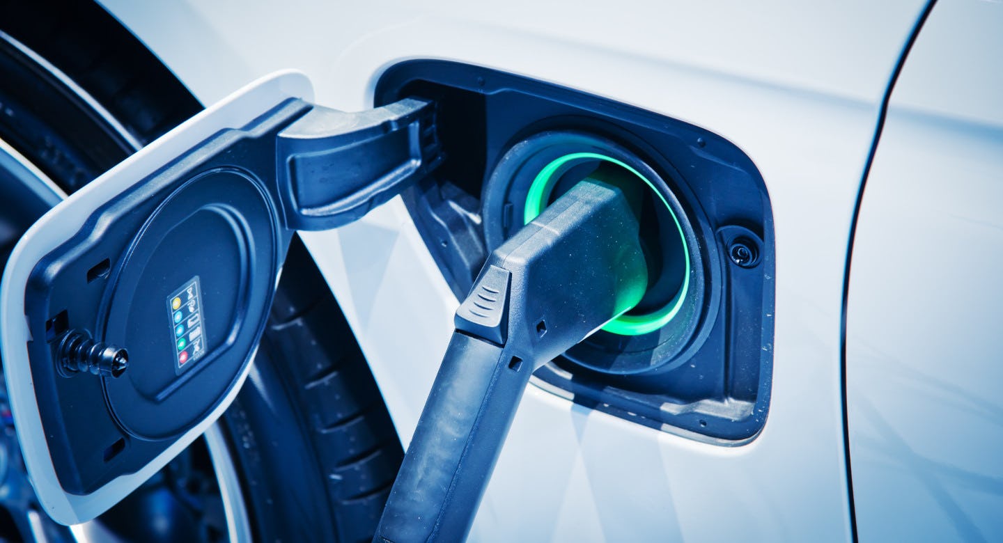 Bijna helft zakelijke rijders gaat voor brandstofauto zonder fiscaal voordeel elektrisch