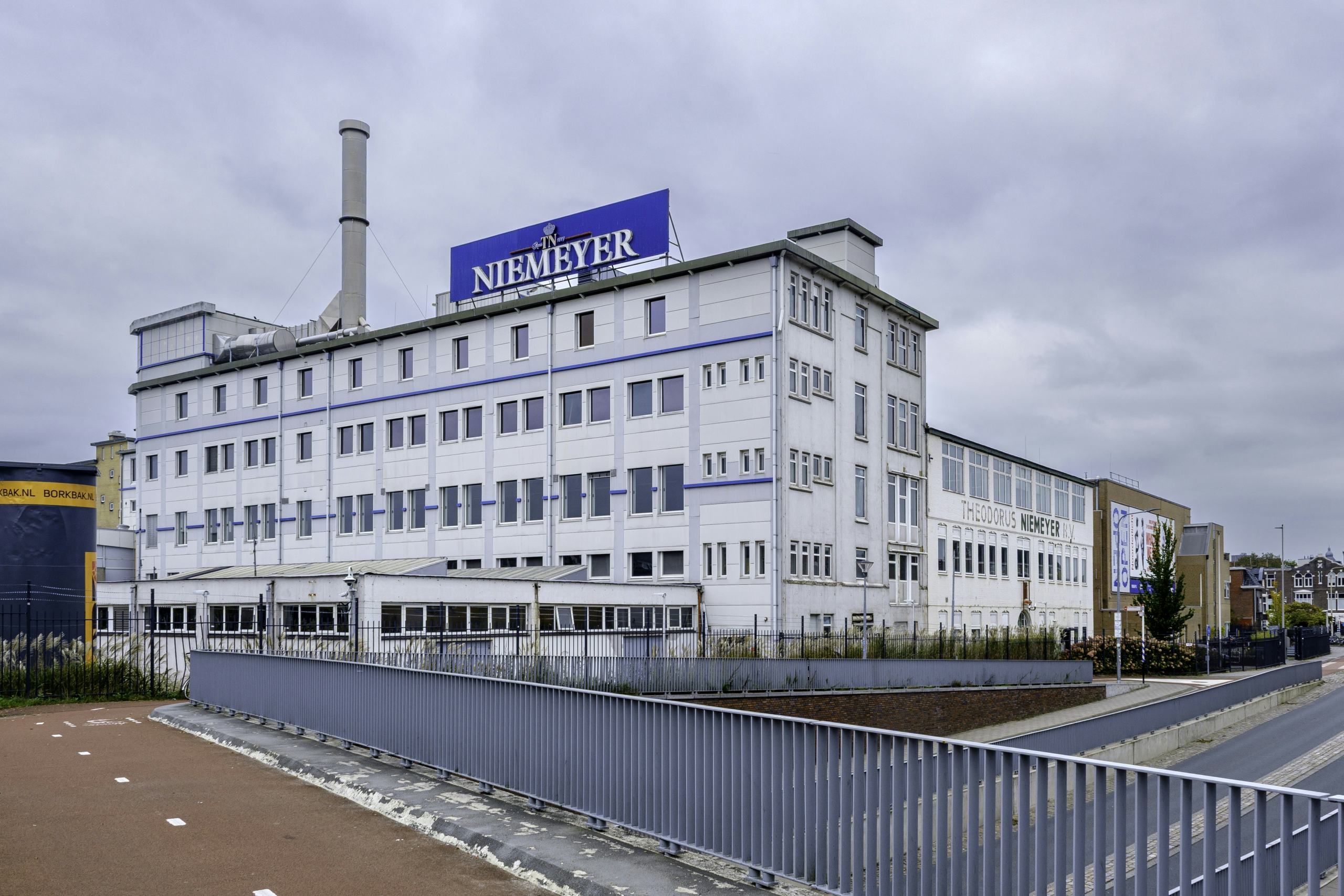 De voormalige tabaksfabriek Theodorus Niemeyer in de stad Groningen. Nu een evenementen lokatie en in beeld als beoogd AI fabriek in Nederland. Oktober 2025. Foto: ANP / Hollandse Hoogte / Evert Jan Luchies
